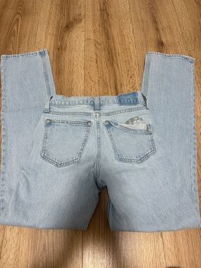 Abercrombie 90s Straight Jeans – Size 23 (new)